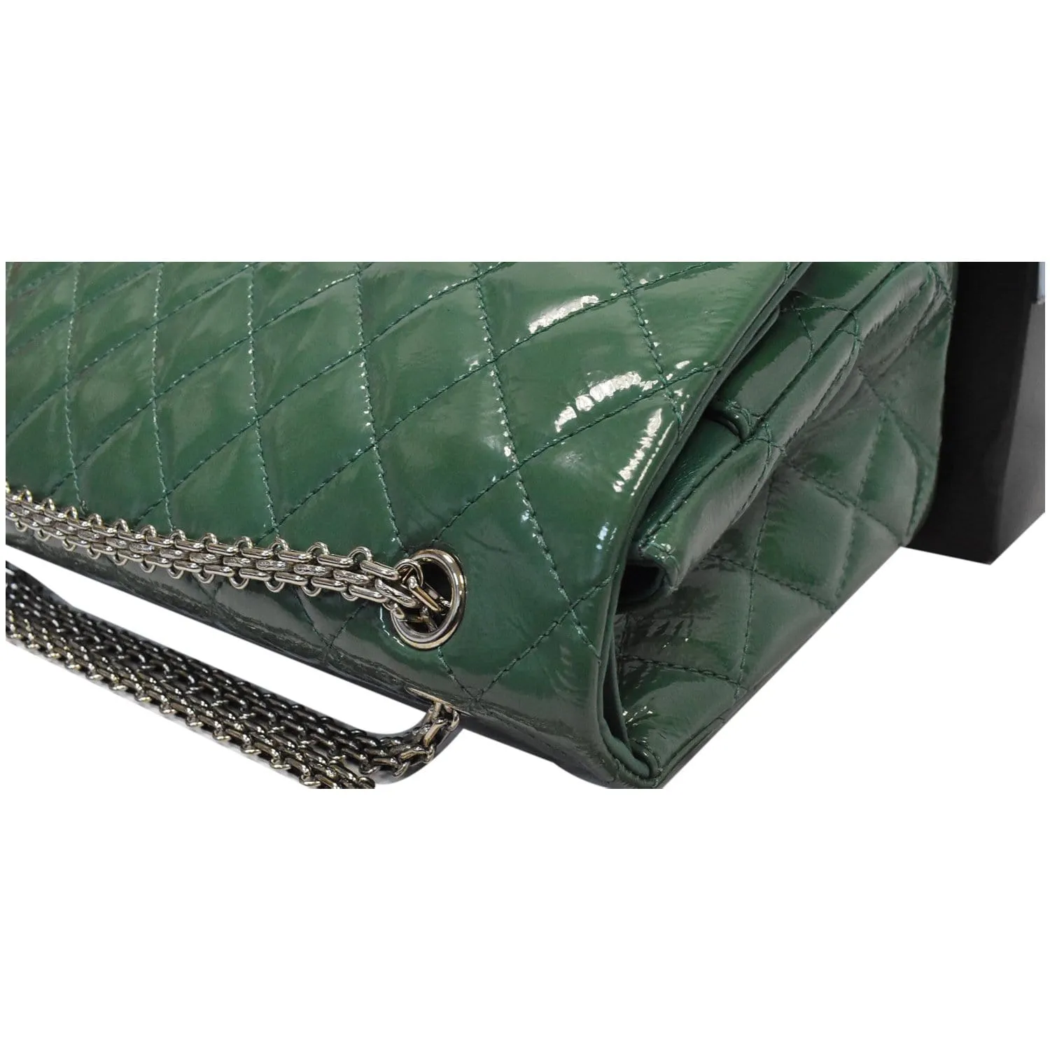 CHANEL 2.55 Reissue Double Flap Patent Leather Shoulder Bag Green