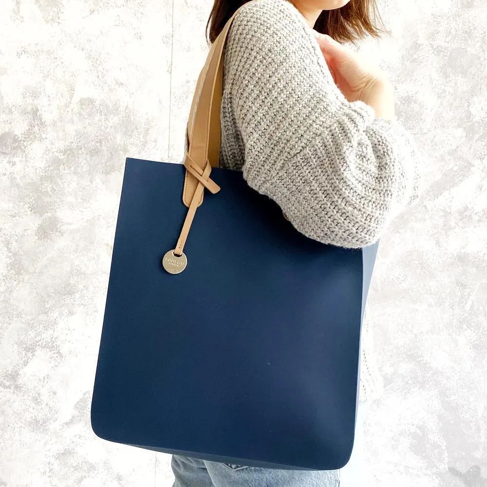 City - Navy