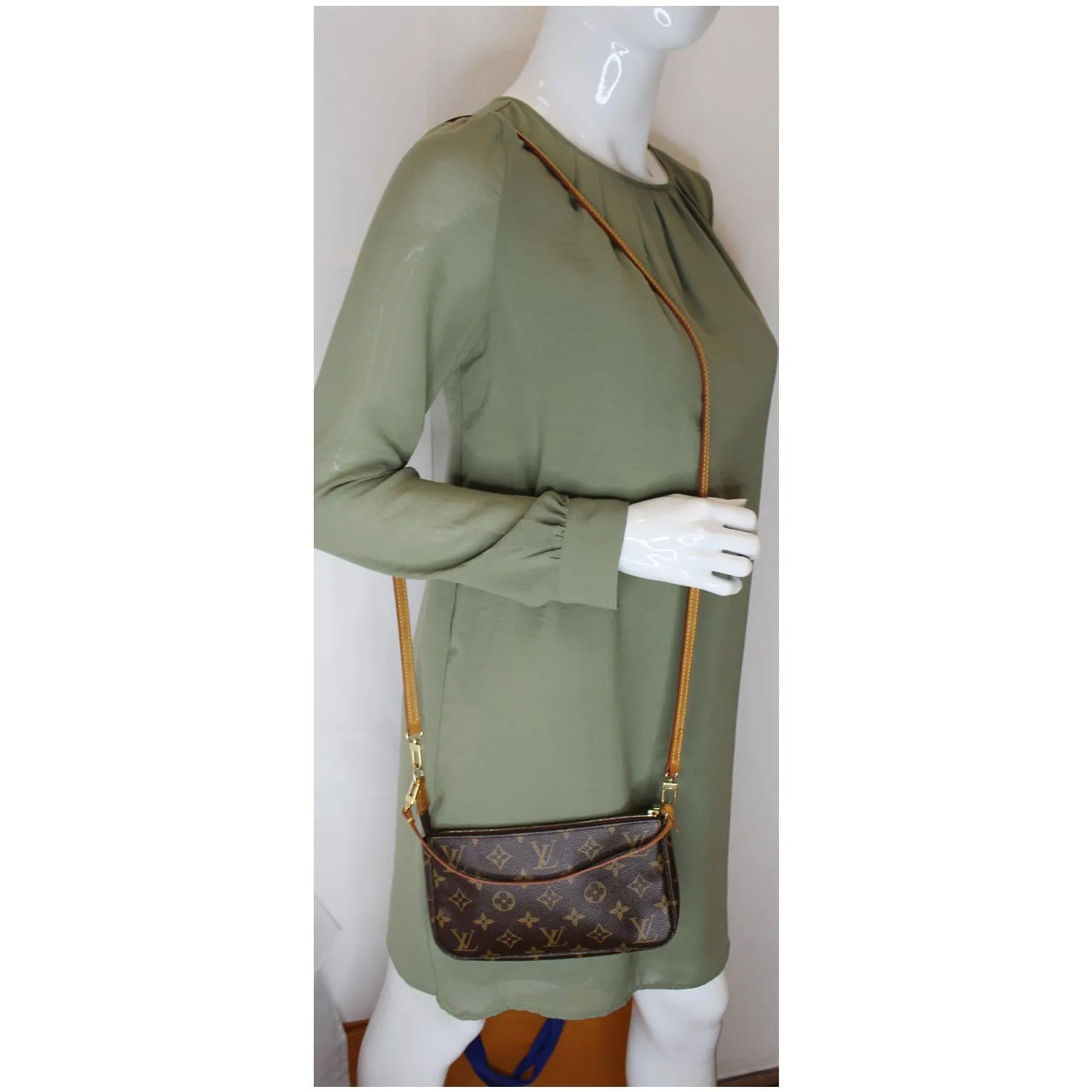 LOUIS VUITTON Mini Pochette Monogram Canvas Accessories Pouch Brown