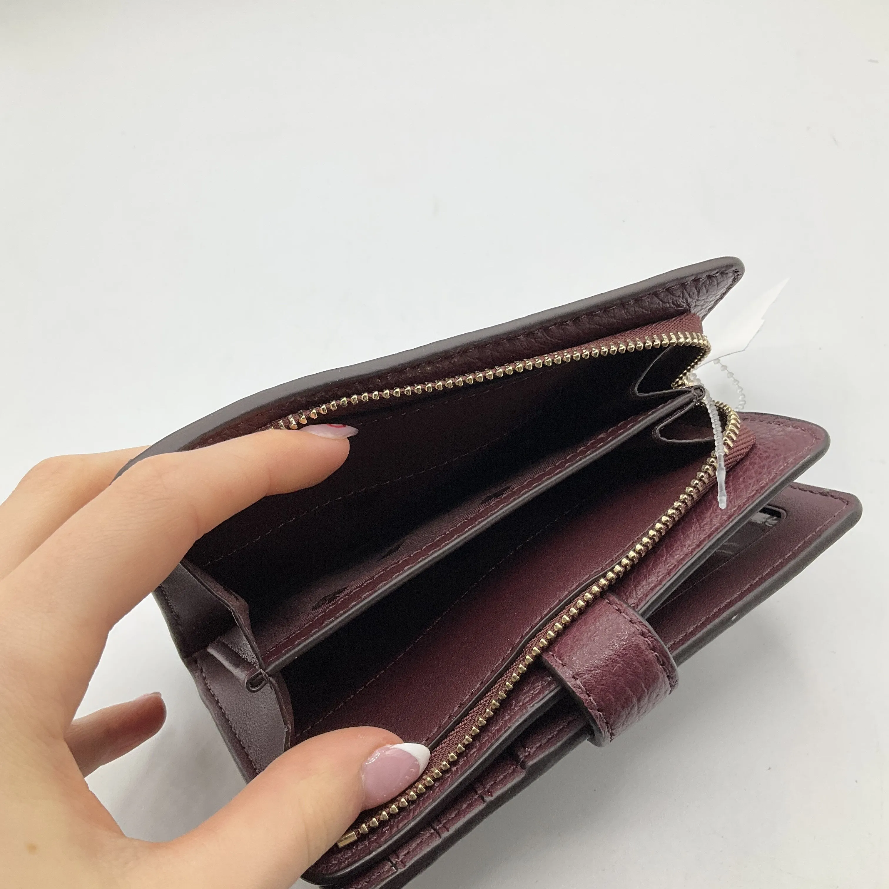 Wallet Designer By Kate Spade  Size: Medium